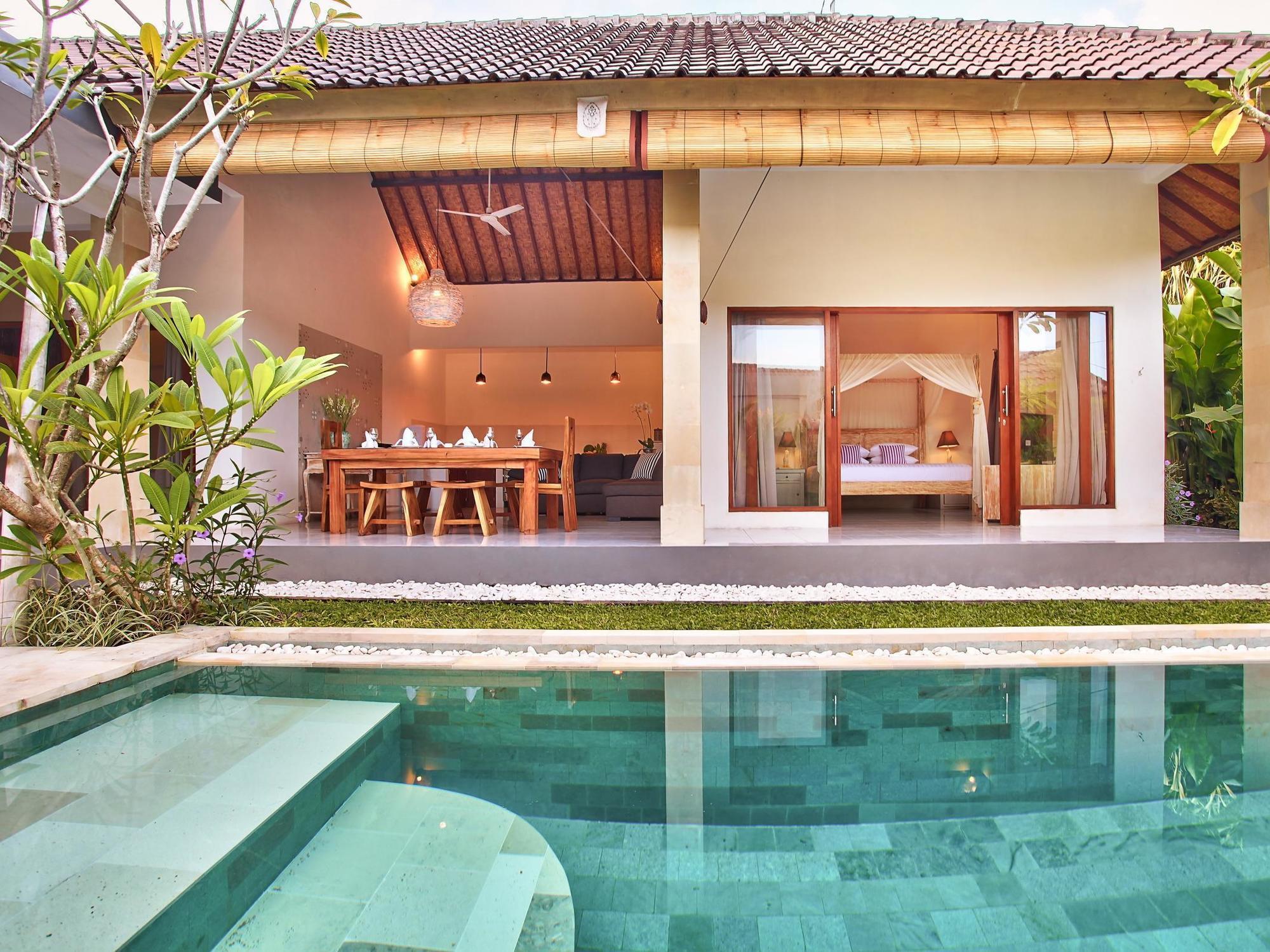 Villa Saudara Villas